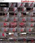 Lady in red piss outdoor! (10.02.2016/G2P/FullHD/1080p) 