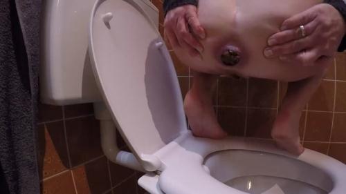 Old school Kloschiss - Solo in Toilet [FullHD, 1080p] [Scat] - Extreme