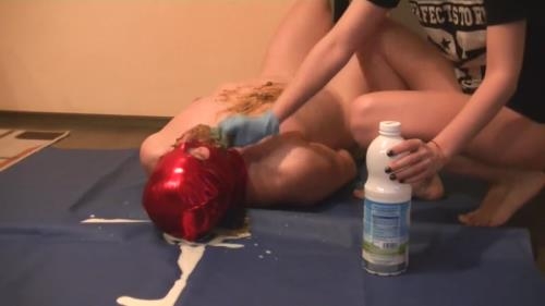 Swallowing huge turds - side angle mobile recorded (03.04.2017/Scat/FullHD/1080p)