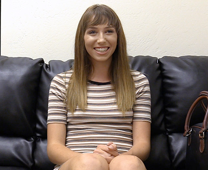 Victoria - Sexy Teen Brunette (29.08.2017/BackroomCastingCouch.com/HD/720p) 