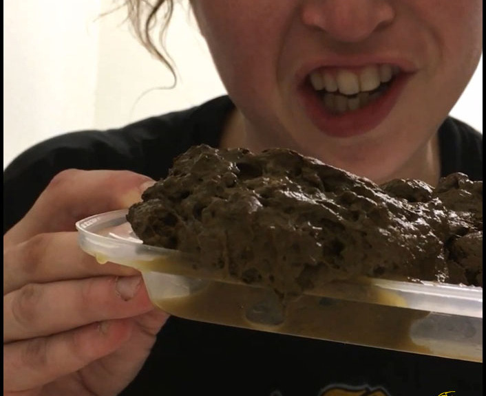 TinaAmazon - Awesome Public Creamy Poop Tasting (Dirty, Drink Urine, Scat)  [FullHD 1080p]