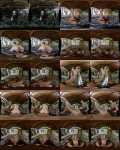 Kimber Veils, Sofie Reyez - The Wanking Dead: Special Injection (19.03.2019/WankzVR.com/3D/VR/UltraHD 4K/2300p) 