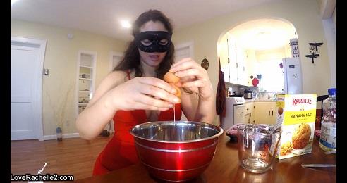 Love Rachelle - Slave Deserves A Treat! Baking Poop Muffins [UltraHD 4K, 2160p] [LoveRachelle2.com]