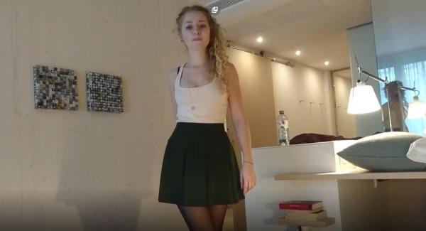 MaryJane Auryn - Please Fuck My Face Before The Party Starts (2019/HD)