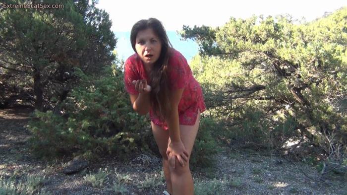 Scat Porn: Pooping and Playing with Shit - Outdoor Solo (FullHD/1080p/428 MB) 29.09.2016