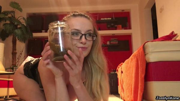 Mistress Pooping in the jar for slave (FullHD 1080p)