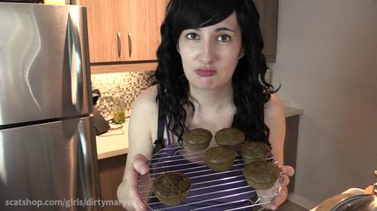 Scat Porn: Making poop muffins for a fan (FullHD/1080p/1.11 GB) 21.01.2017