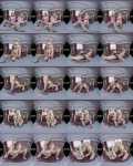 Victoria Pure (29), Jesica Bell (30) - Blonde Meets Brunette (14.09.2022/VirtualPee.com/3D/VR/UltraHD 4K/2160p) 